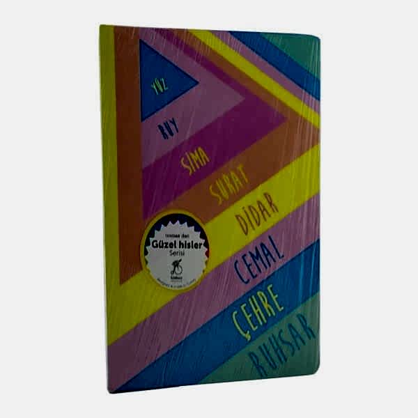 Tosbaa Üçgen 12.5x17 Güzel Hisler Serisi Çizgisiz Defter